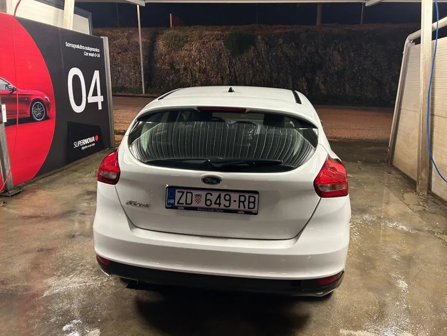 ford focus 1,0 - slika 4