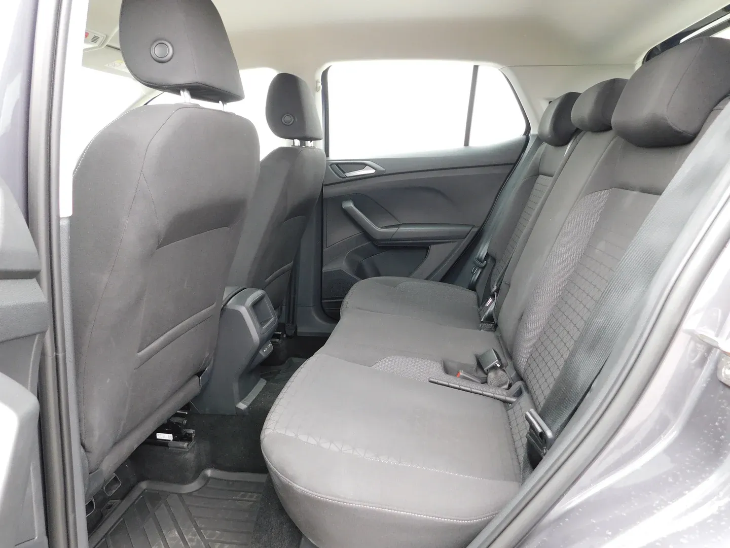 10472 volkswagen t-cross 1.0 tsi life - slika 11