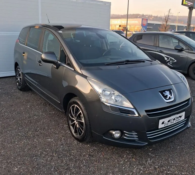 peugeot 5008 1,6 hdi 2013 god, 209000, kartice 24/36 rata - slika 3