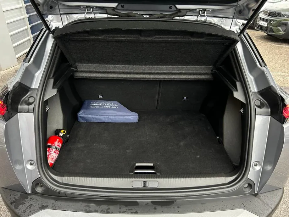 peugeot 2008 hybrid 136 - 2025 - 10.000km - gratis registracija!! - slika 23