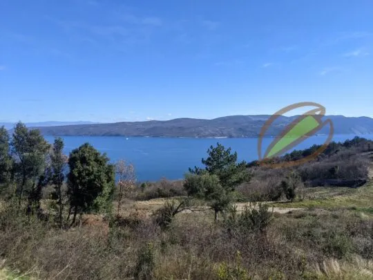 Istra Labin zemljište s pogledom na more i građevinskom dozvolom