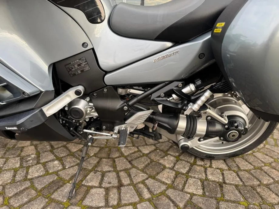 kawasaki gtr 1400 abs, 2009 god. - slika 12