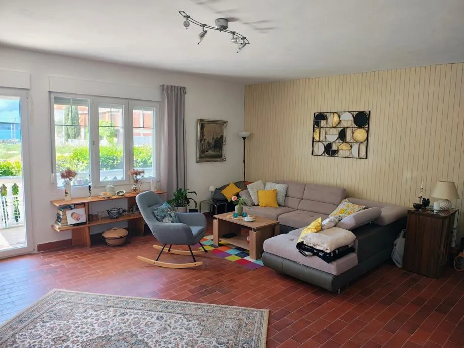 sukošan, prekrasna kuća(240m2) na velikoj okućnici, 100 metara do mora - slika 8