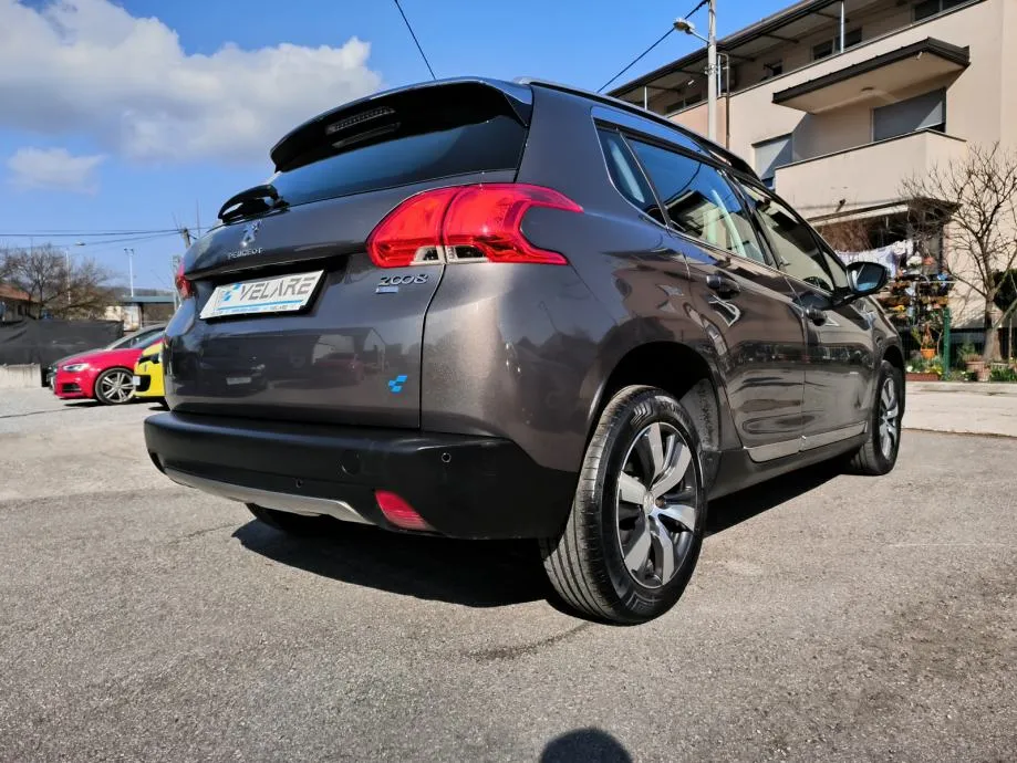peugeot 2008 1,6 e-hdi 115 ks, servisna, v. servis, jamstvo, reg. 1 g. - slika 10