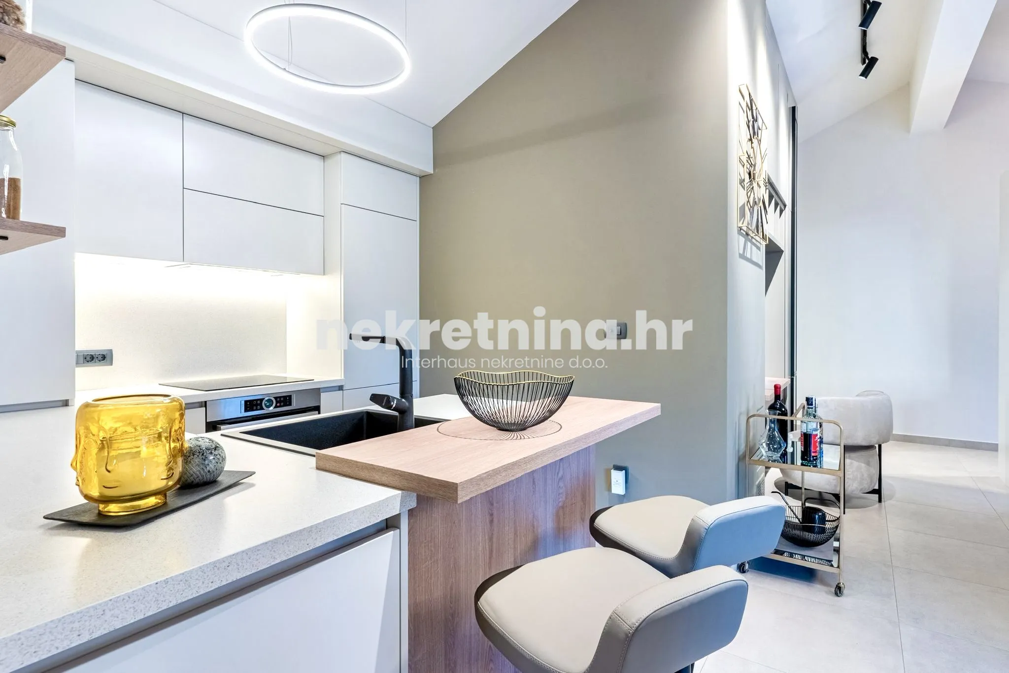 prodaja- trosobni stan: prvi red d mora cres, 106.7m2 - slika 17