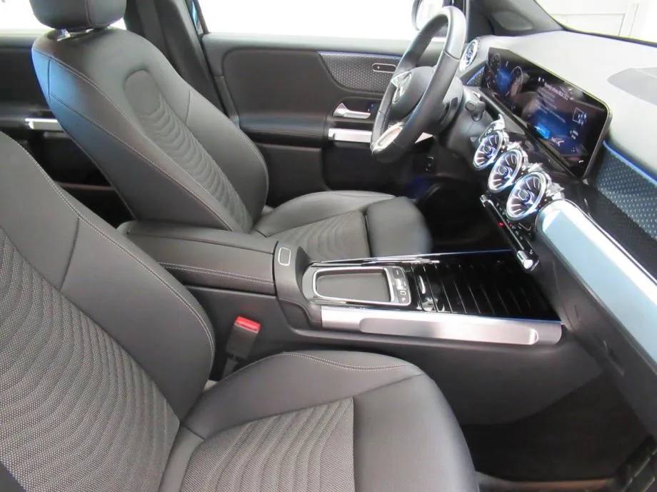 mercedes-benz glb 200 d progressive advanced plus **3 godine jamstva** - slika 7
