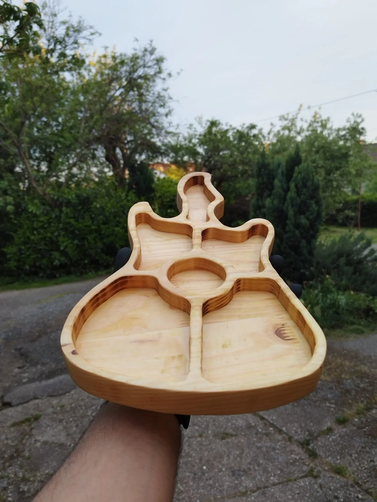 daska/pladanj za posluživanje hrane - gitara 3d - slika 6