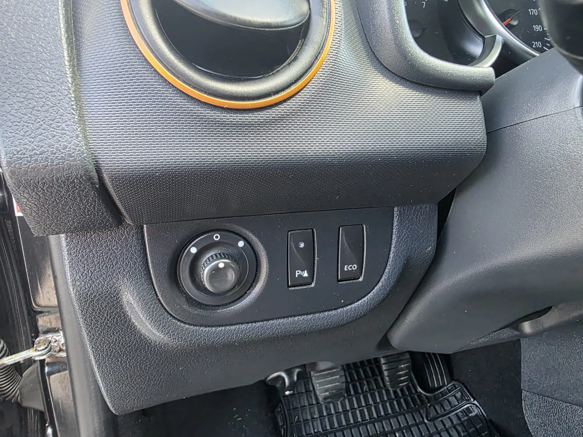 dacia sandero 0,9 tce 90 2017 g. 74000 km kartice - slika 13