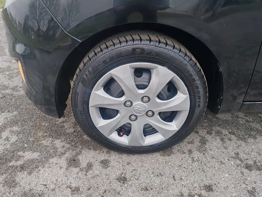 hyundai i10 1,1 2011godina,140 000 km, kartice do 36 rata - slika 7