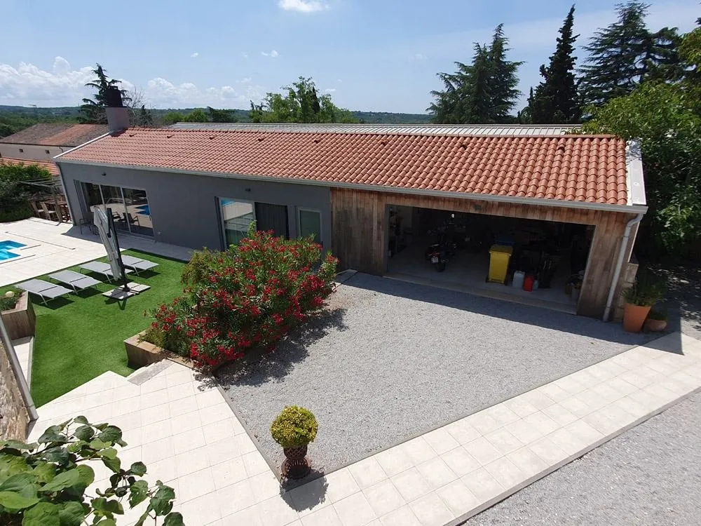 kuća: poreč, 349 m2, villa s bazenom, ljetnom kuhinjom, dupla garaža - slika 26