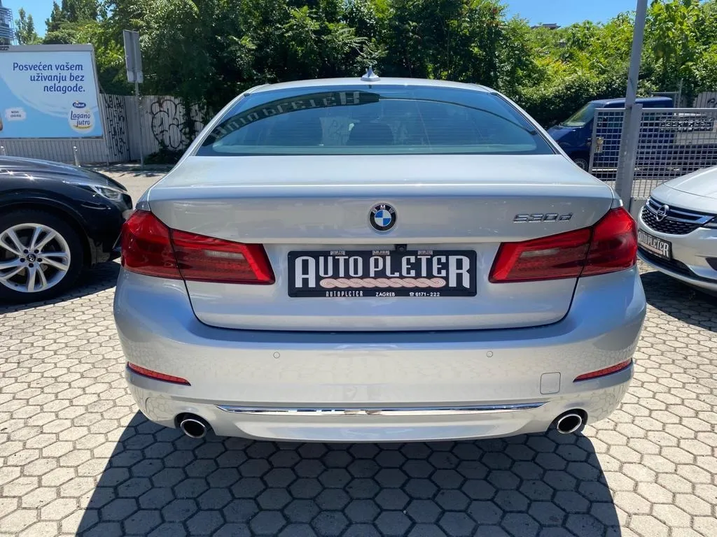 bmw serija 5 530d luxury line, ambient, pdc, 4x garancija!! - slika 16
