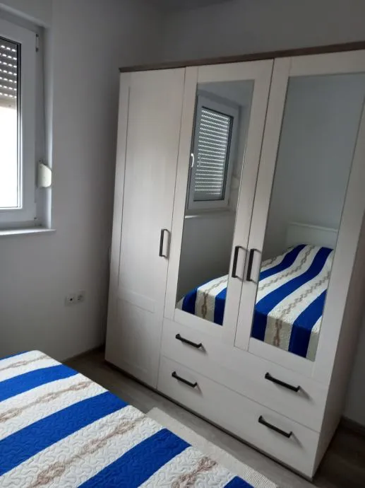 vir, nova kuća s dva stana (188m2), 300 metara do plaže (prodaja) - slika 15