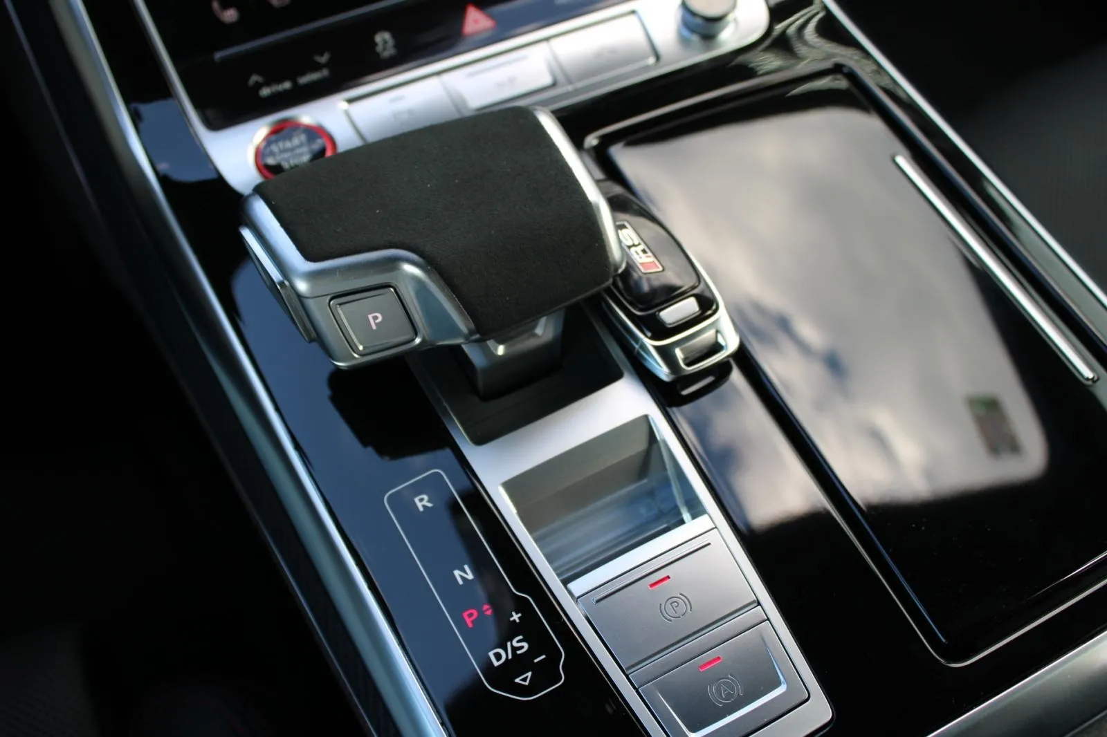 audi rsq8 4.0 tfsi quattro performance - slika 13