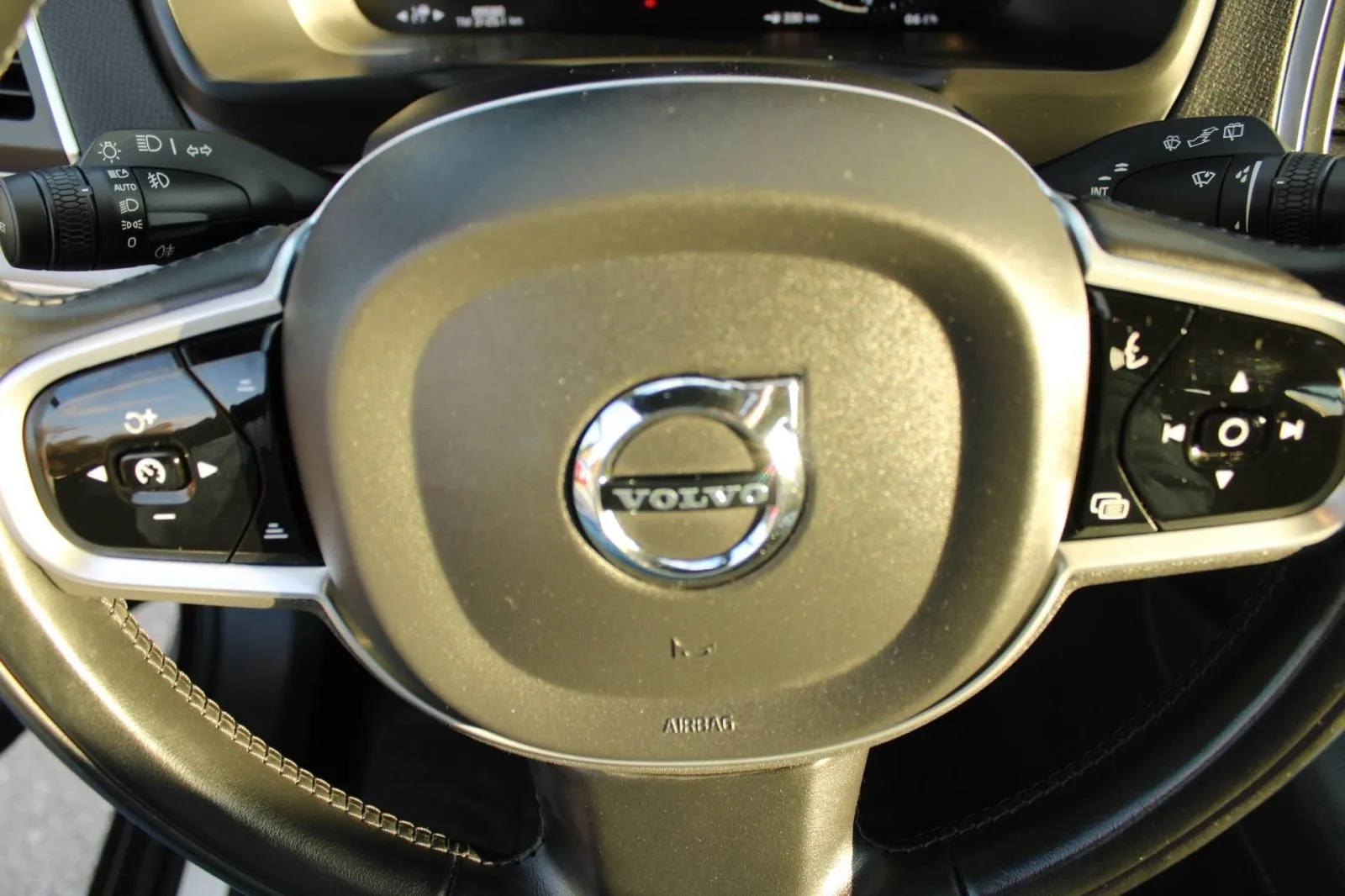 volvo xc90 b5 awd automatik *led, navigacija, kamera* - slika 16
