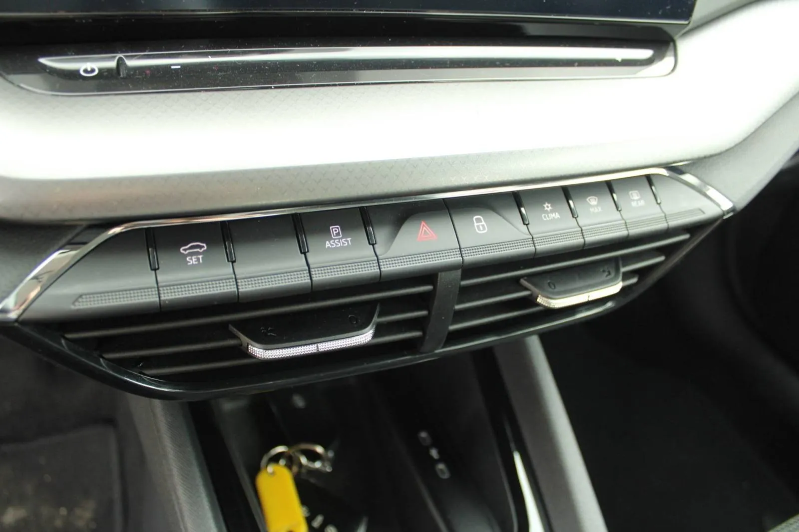 škoda octavia combi 2.0 tdi *led, navigacija, kamera* - slika 24