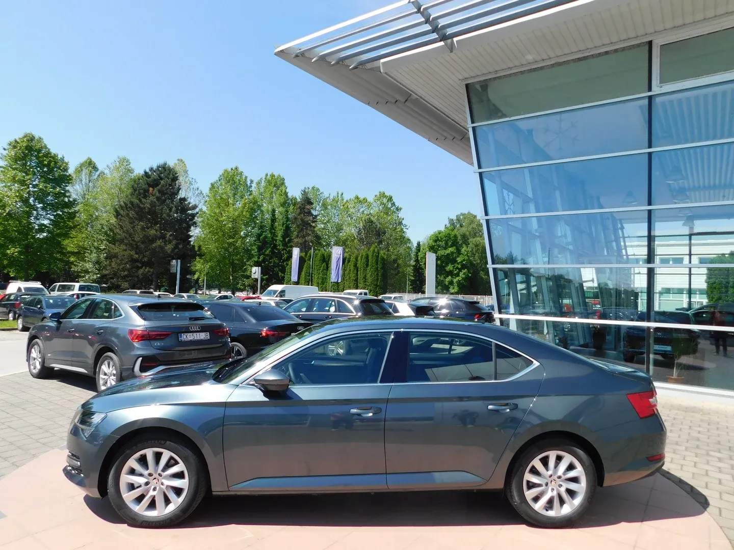 07400 škoda superb business 2.0 tdi dsg - slika 4