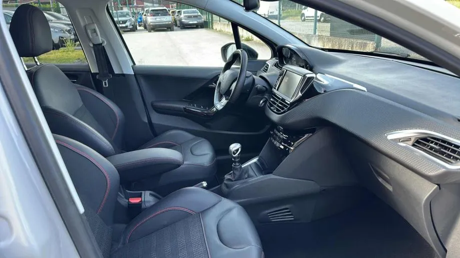 peugeot 208 1,2 puretech *gt line* jamstvo 24 mjeseca! - slika 9