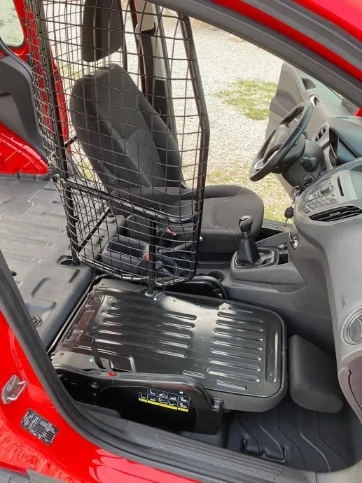ford transit courier | dupla bočna vrata *oglas iz usluge*, 2014 god. - slika 4