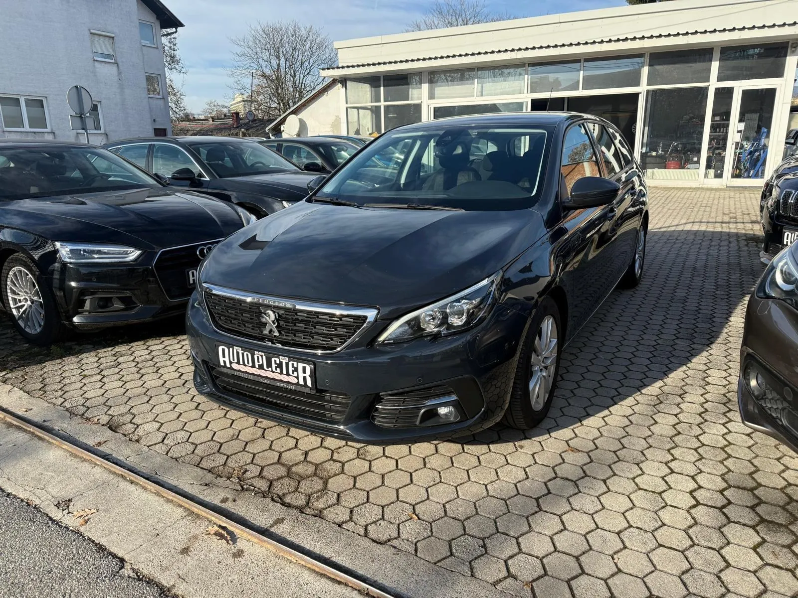 Peugeot 308 SW 1,5 BlueHDi, NAVI, PARKING SENZORI, 4x GARANCIJA! - Martinovka