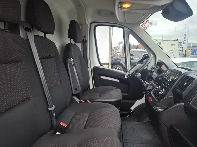 peugeot boxer 2.2 hdi*140ks*klima*navigacija*reg:09/2026 - slika 12