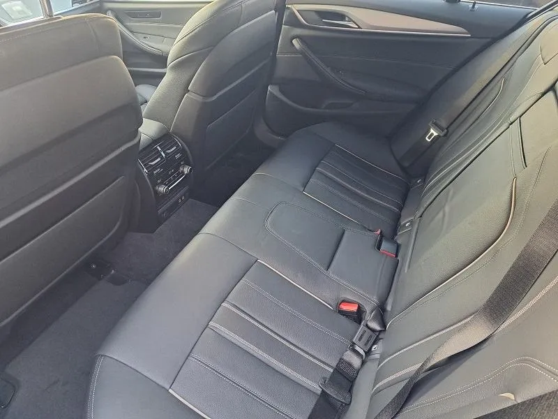 bmw serija 5 520d*steptronic* - slika 12