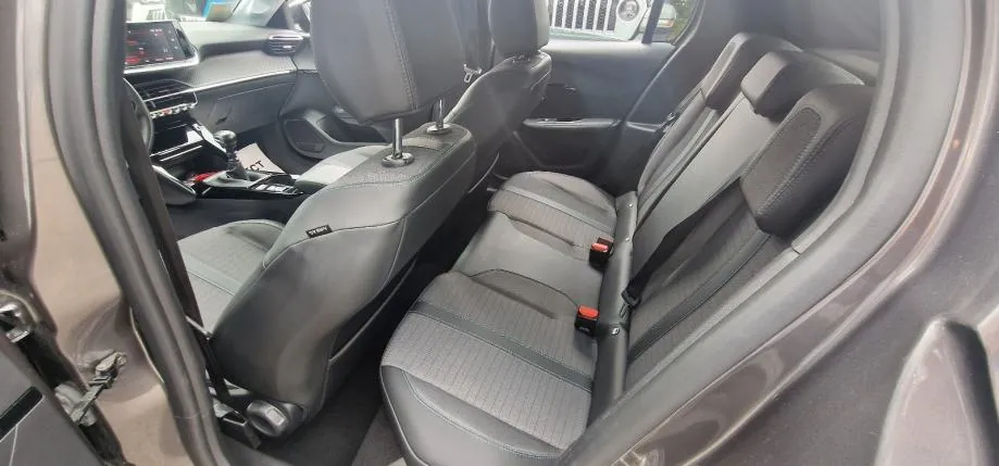 peugeot 208 1,5 hdi - allure - 2021 - 140.000km - reg 1 god !!! - slika 14