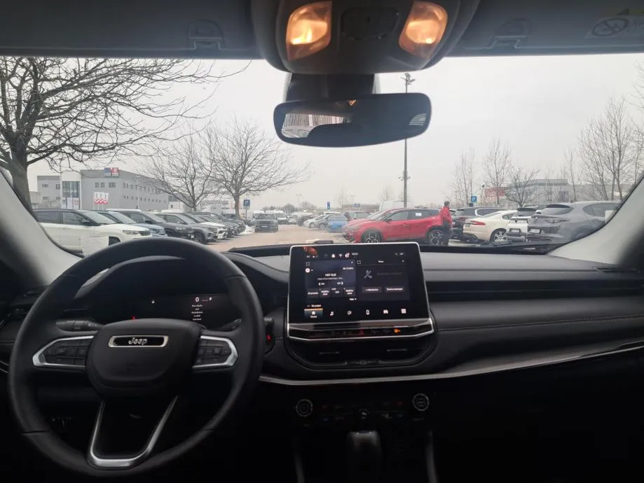 jeep compass 1.5 e-hybrid 130 ks summit - slika 10