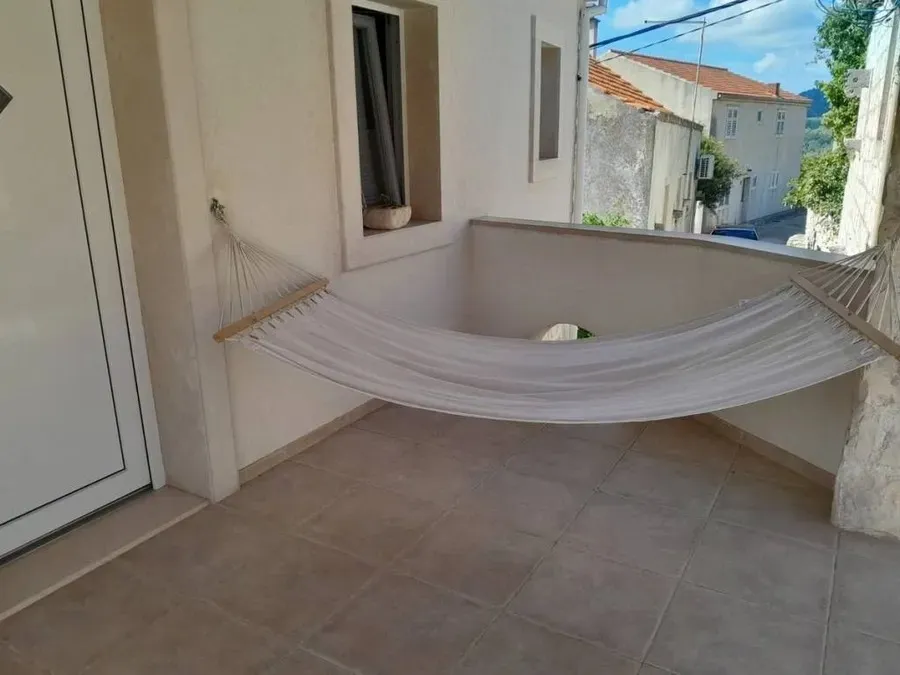 kuća na prodaju - blato - slika 11