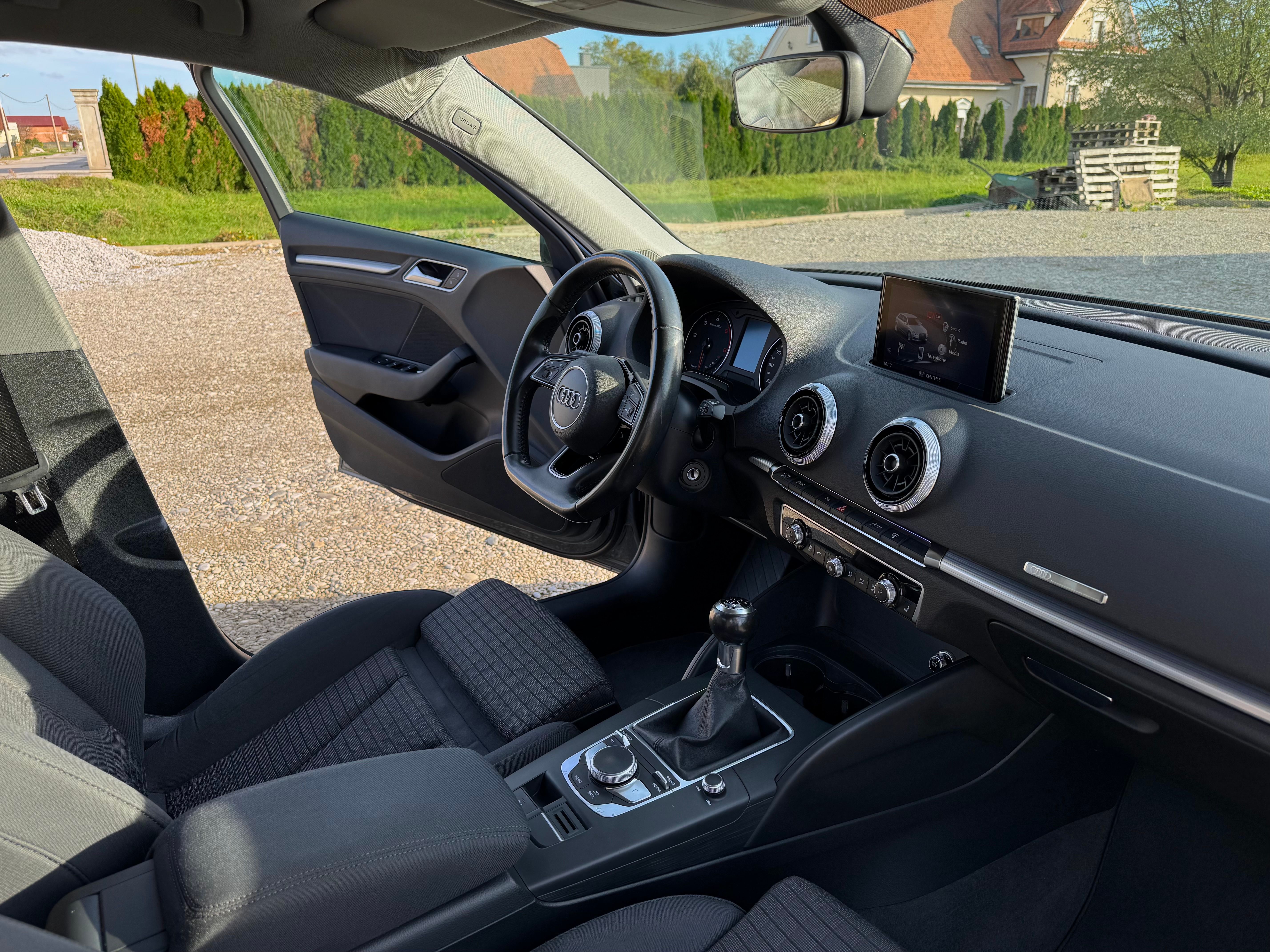 audi a3 1,6 tdi sportback facelift - slika 9