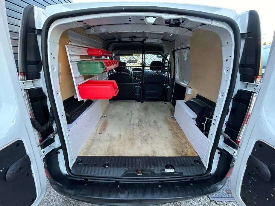 renault kangoo 1.5 dci - model 2021 - 120.000km - servisna - slika 15