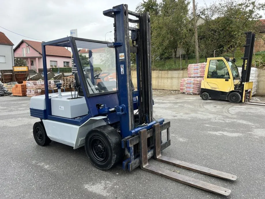 komatsu fd 45t - slika 7