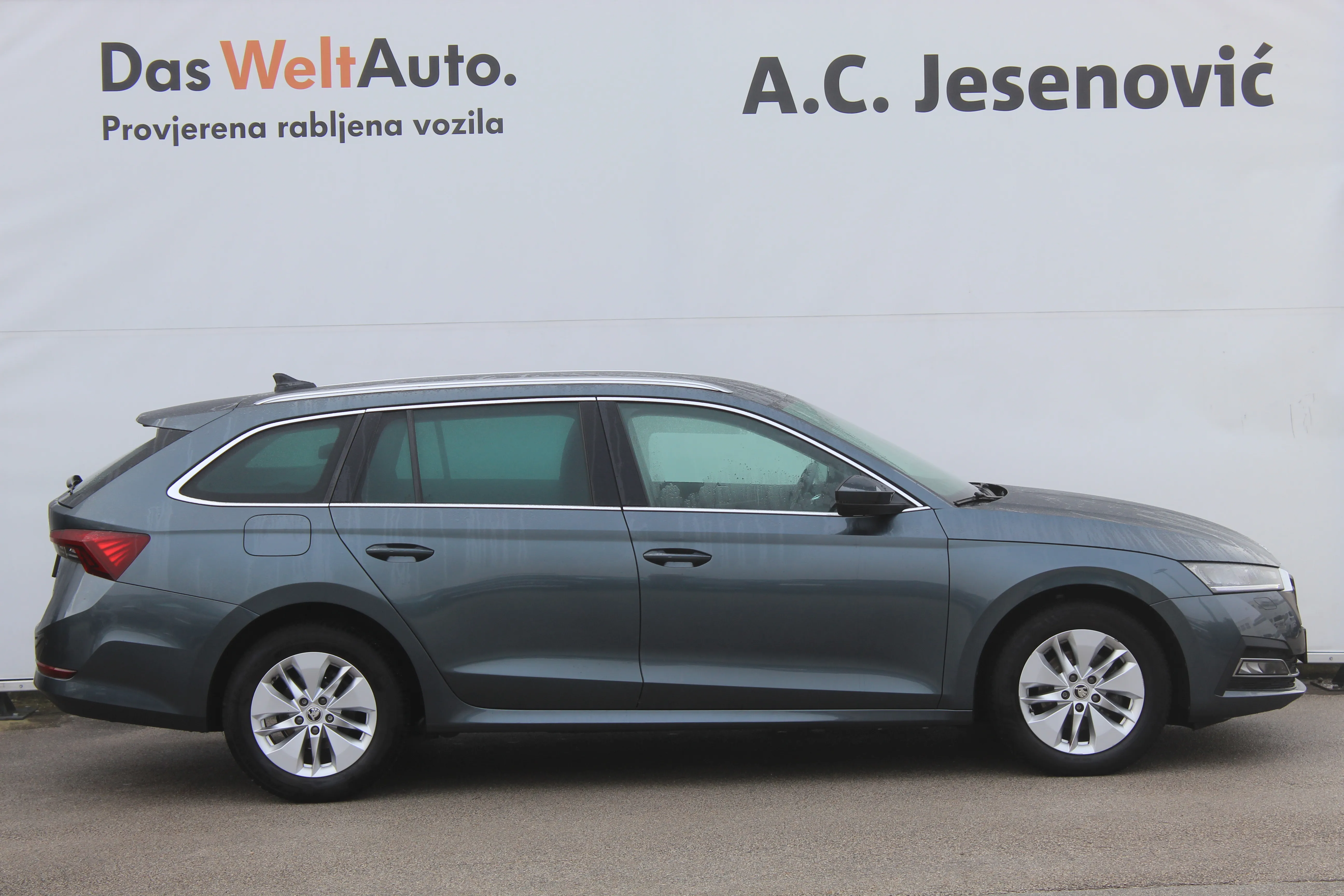 12954 škoda octavia combi ambition 2.0 tdi - slika 4