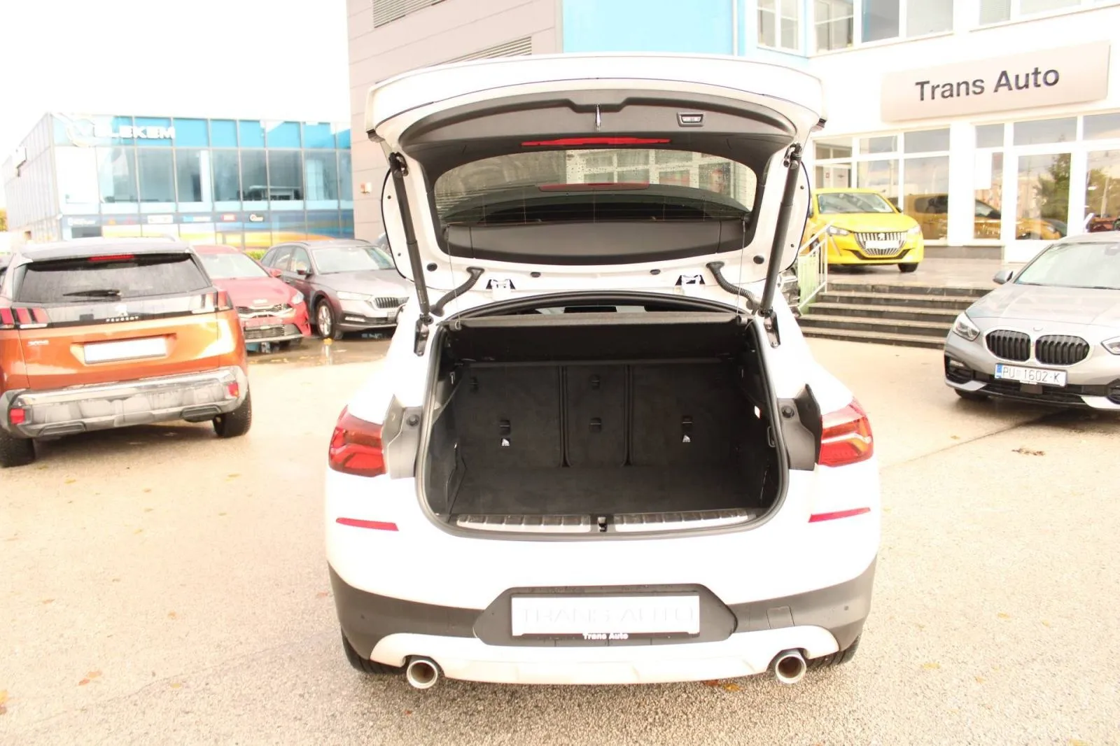 bmw x2 20d xdrive automatik *panorama, led, head-up, navigacija* - slika 10