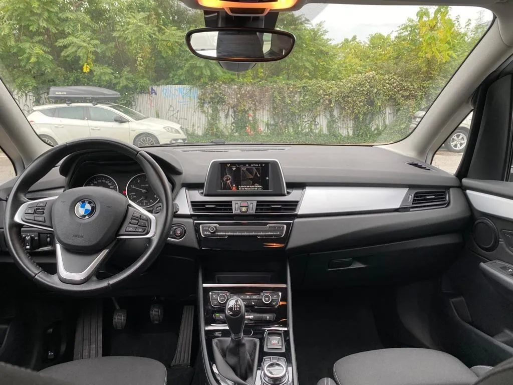 bmw serija 2 gran tourer 218d, navi, led, 4x garancija! - slika 15