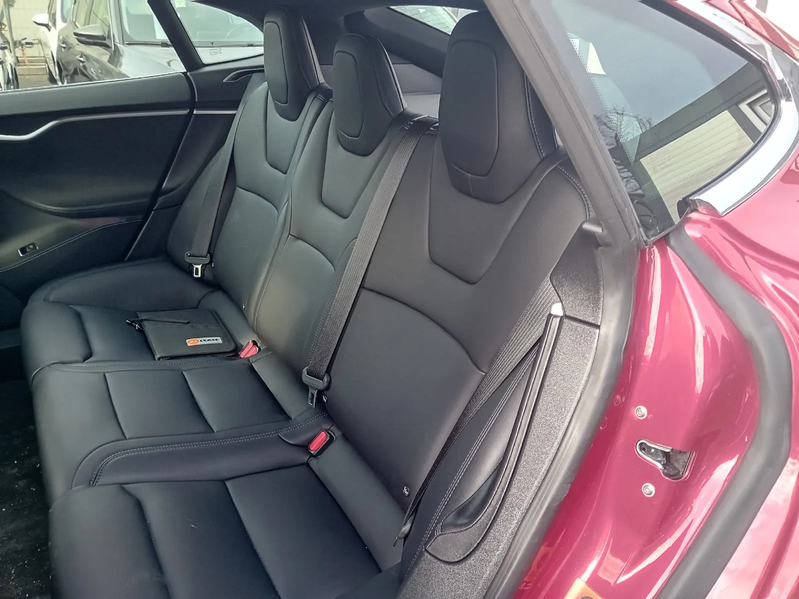 tesla model s 75 , 52500km,do 2 g jamstva,u sustavu pdv-a,registriran - slika 8