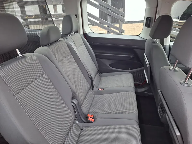 volkswagen caddy 2.0 tdi*klima*park.kamera*automatik - slika 13