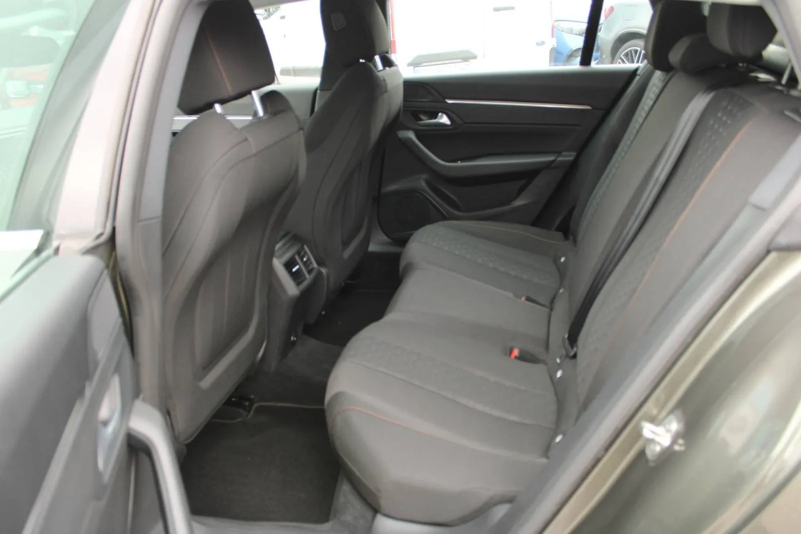 peugeot 508 sw 1.5 hdi *navigacija, kamera* - slika 11