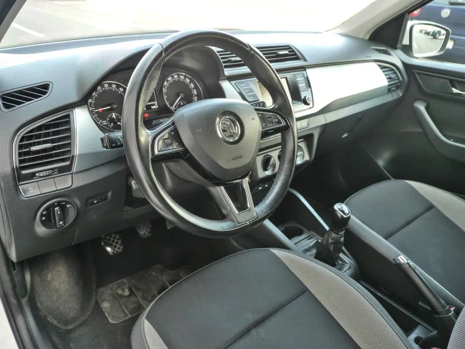 škoda fabia 1.4 tdi | registriran do 08/2026 - slika 13