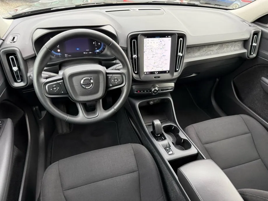 volvo xc40 b3 automatik °virtual°navi°led°kamera°leasing bez učešća° - slika 11