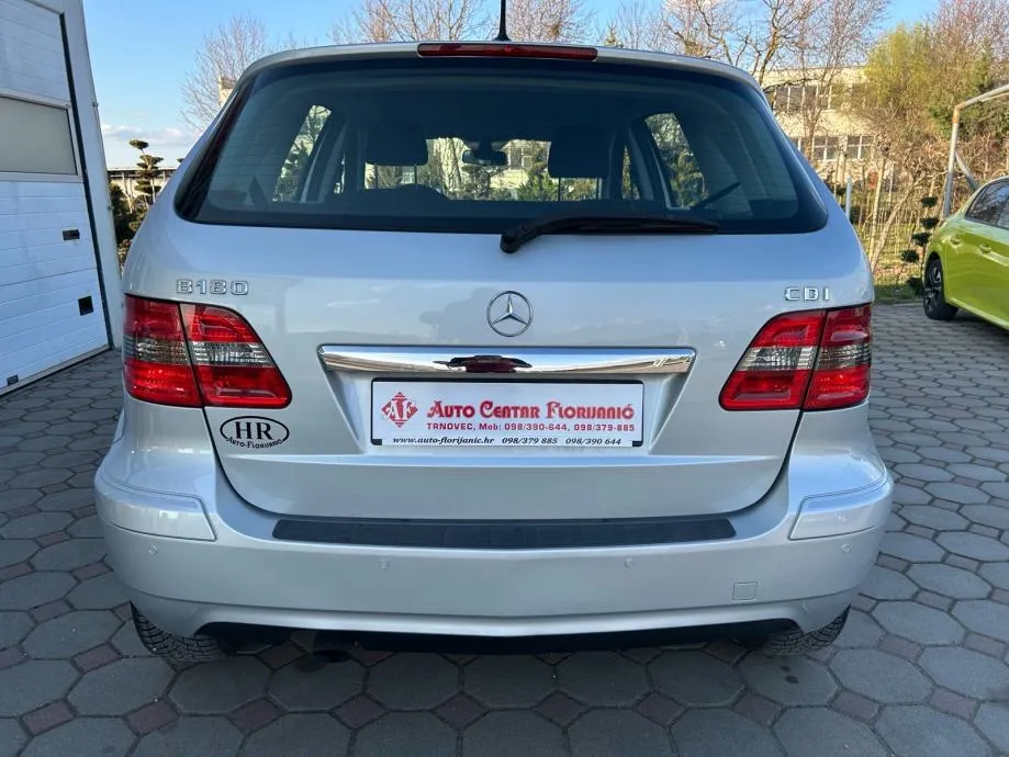mercedes b 180 cdi 2010.,klima, servis, park senz, 5-vrata, alu, led - slika 6