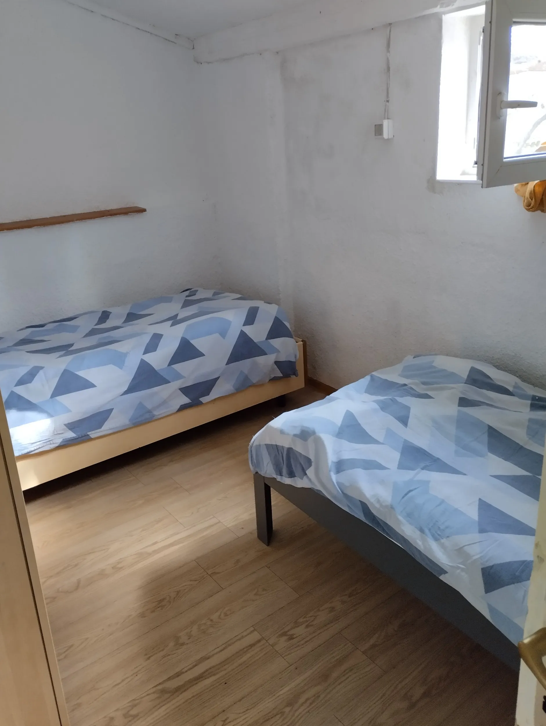 iznajmljujem stan za 9 radnika.loborika,pula.0915740002 - slika 5