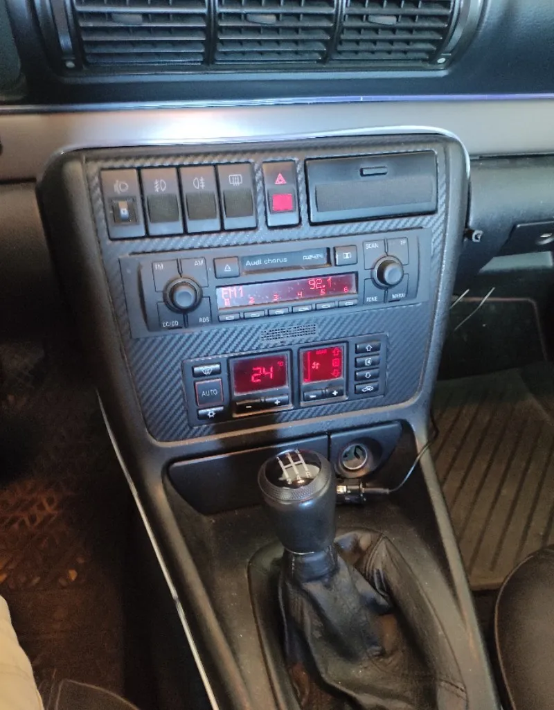 audi a4 1.9tdi registriran do 30.03.2027. dugogodišnji vlasnik - slika 5