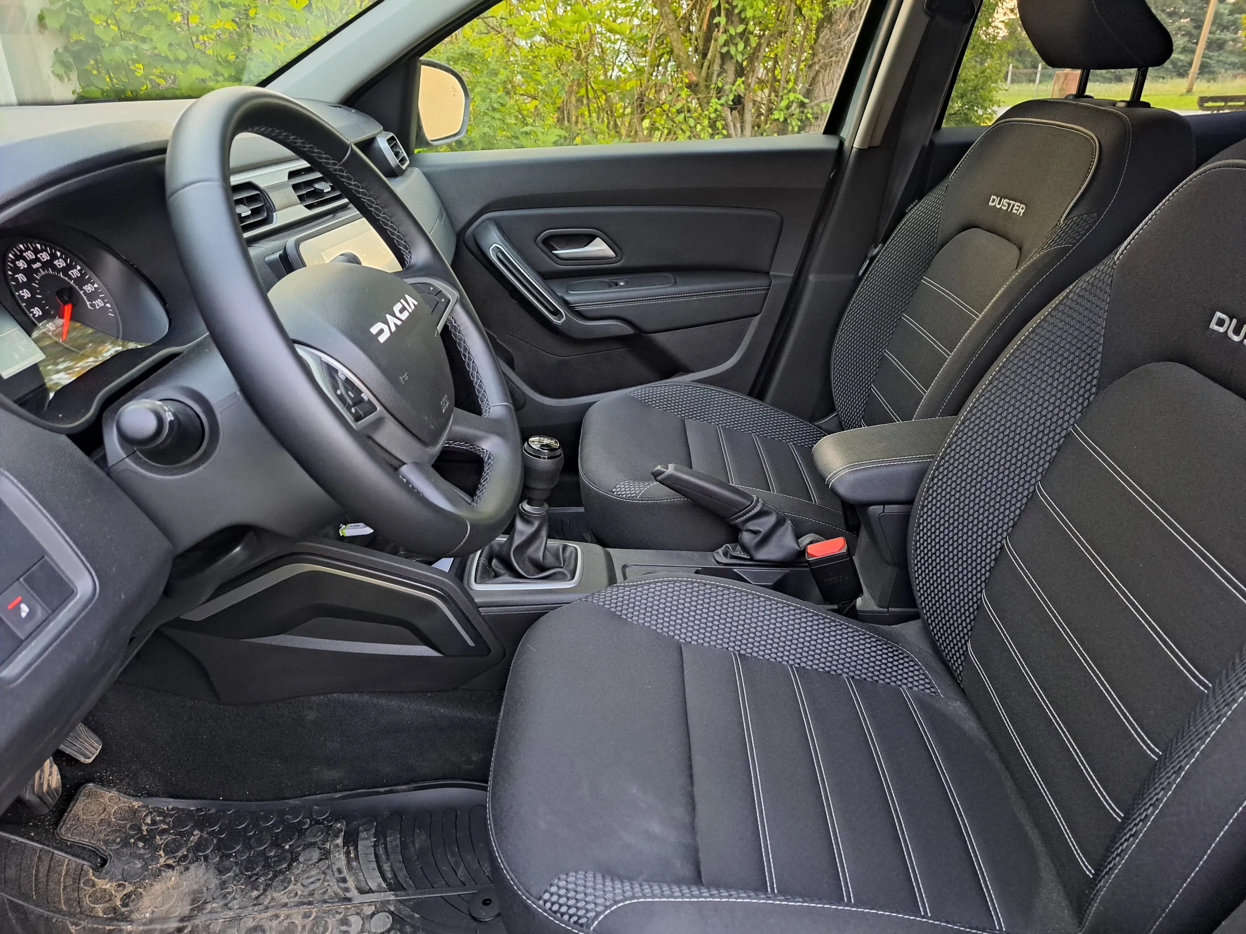 dacia duster mažen i pažen - slika 1