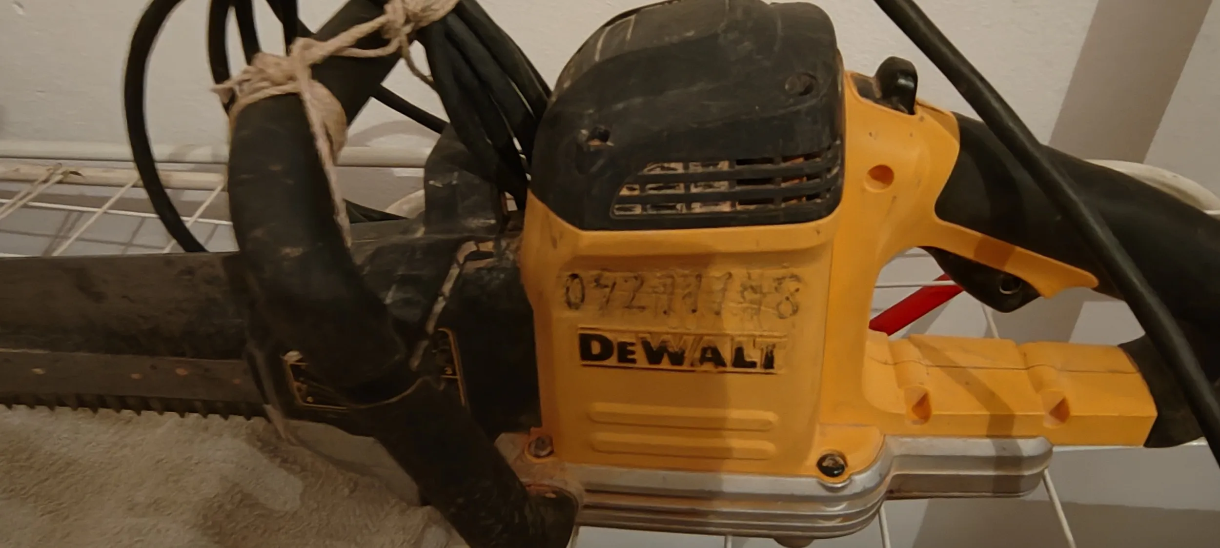 dewalt aligator pila za blokove - slika 2