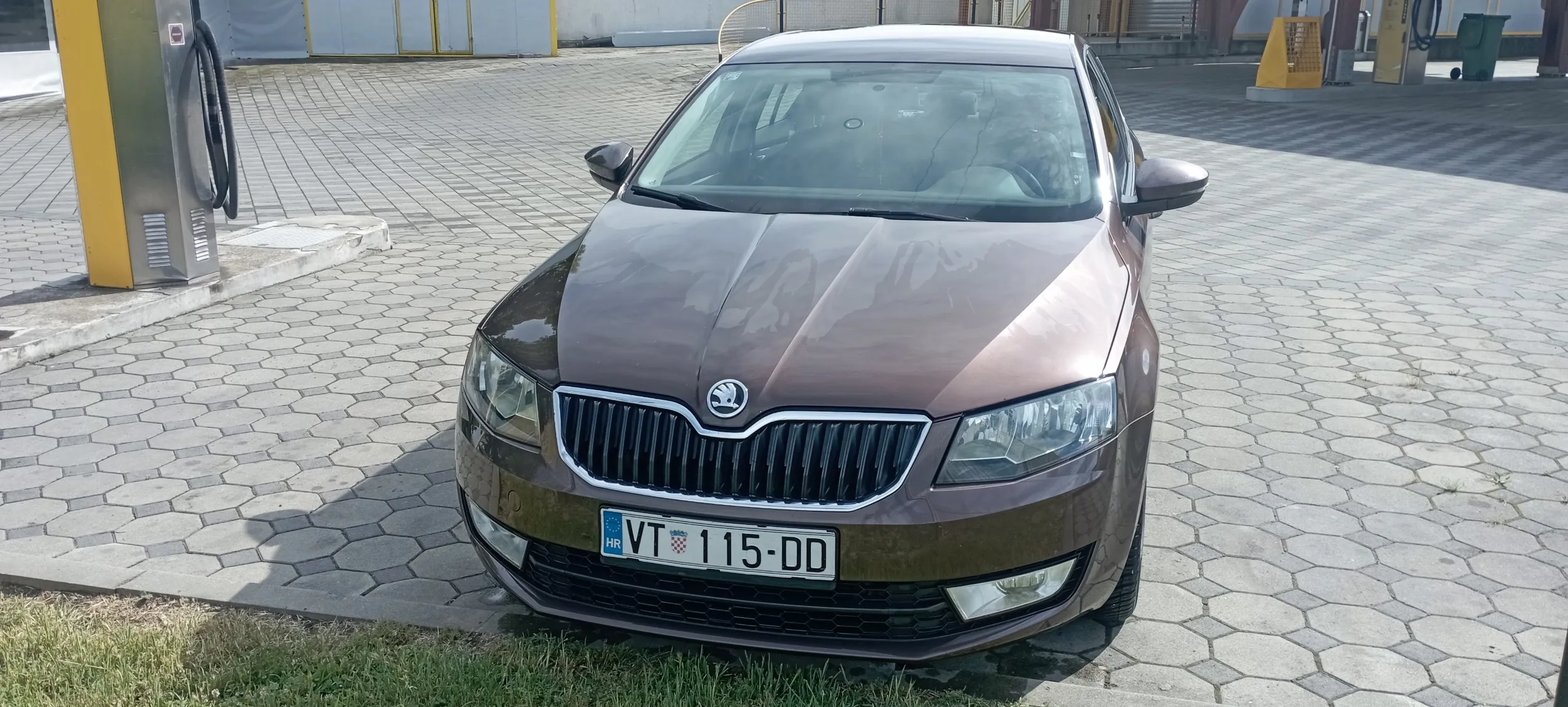 škoda octavia 1.6tdi - slika 8
