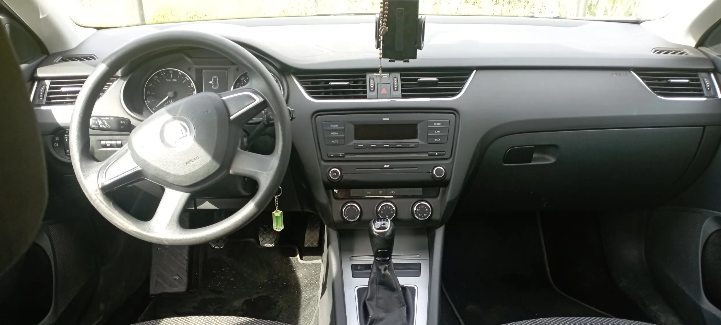 škoda octavia 1.6tdi - slika 14