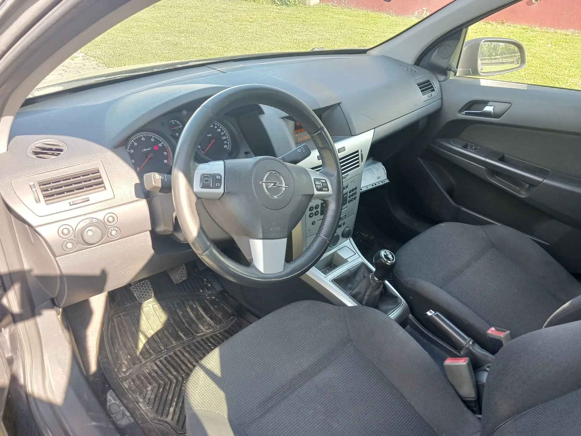 opel astra 1.6i 2009. benzin - slika 7
