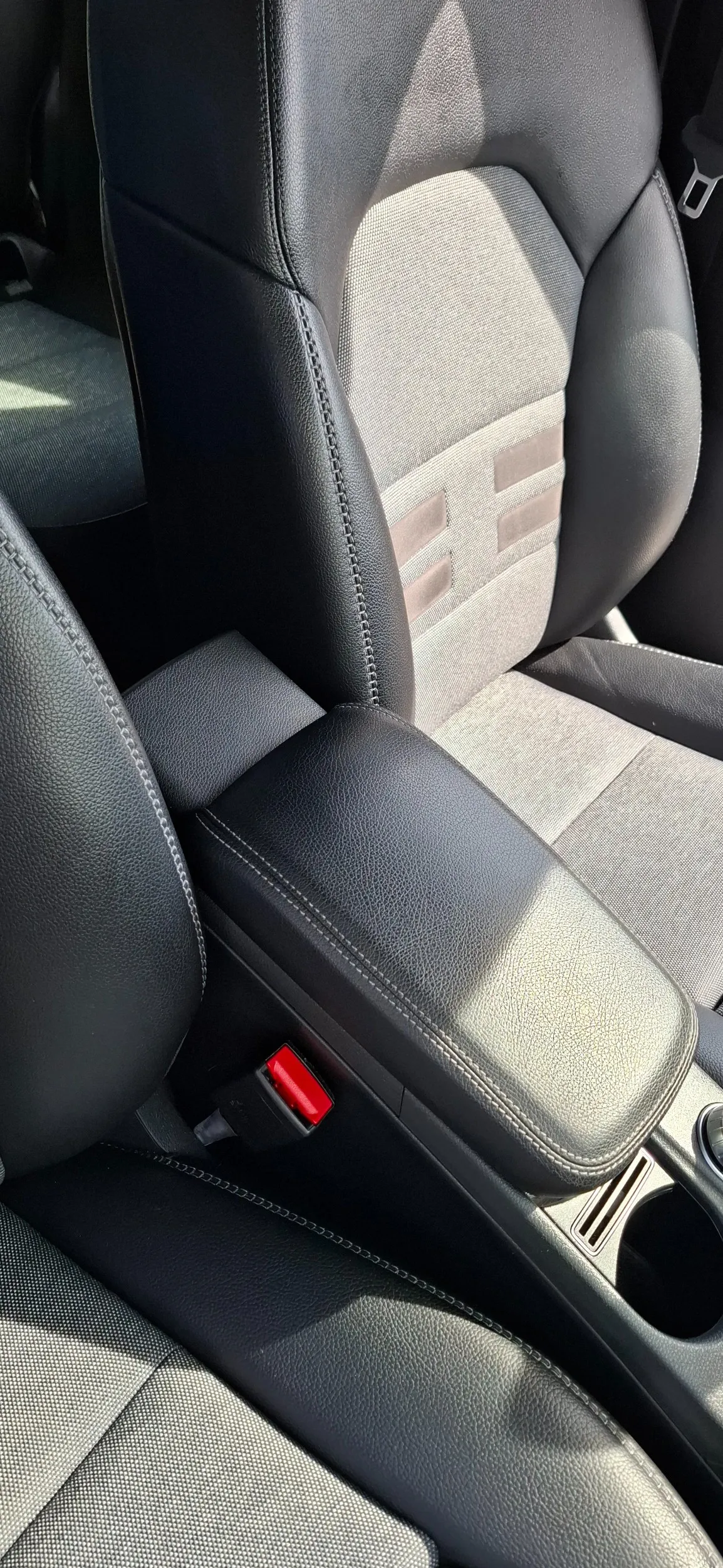 mercedes gla 200d automatik 2016 god - slika 7