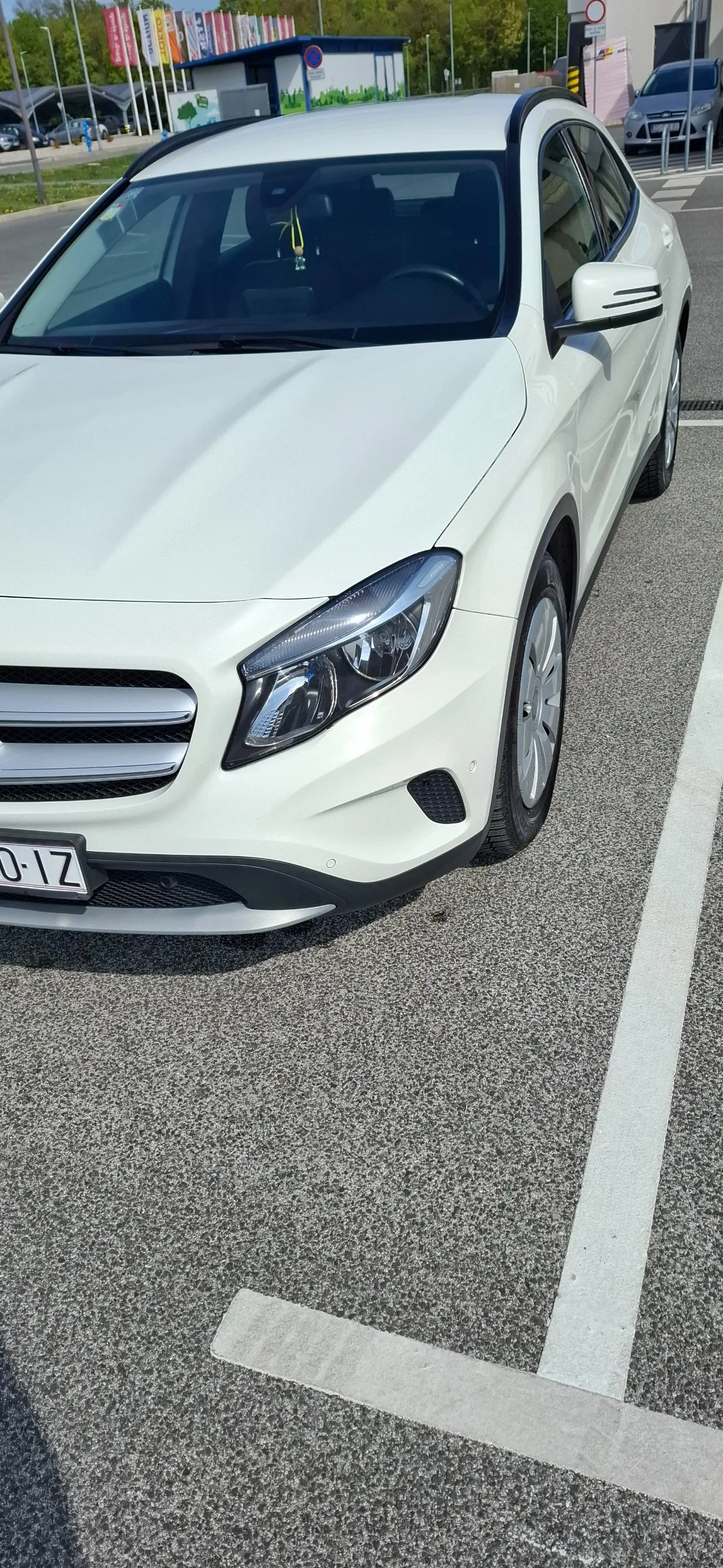 mercedes gla 200d automatik 2016 god - slika 4