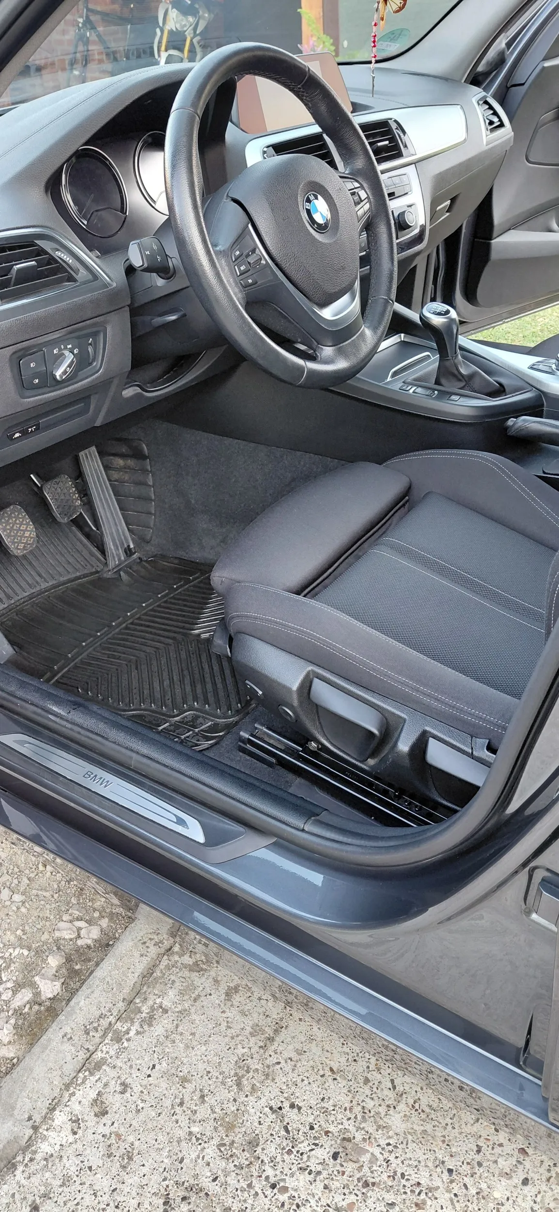 bmw 118d f21 sport line - slika 12